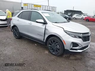 ✅ 2022 Chevrolet Equinox RS • VIN: 2GNAXWEV8N6142870 • Lot: 42365086. Wystawiony na IAAI z przebiegiem 44 337 mil. Bezpłatny archiwum sprzedaży aukcyjnych z USA i szczegółowy raport historii pojazdu na DreamBid. Zdjęcie 1.