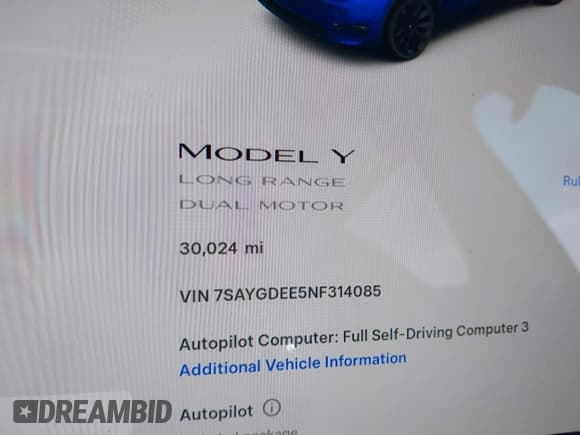 ✅ 2022 Tesla Model Y Long Range • VIN: 7SAYGDEE5NF314085 • Lot: 42233275. Wystawiony na IAAI z przebiegiem 30 024 mil. Bezpłatny archiwum sprzedaży aukcyjnych z USA i szczegółowy raport historii pojazdu na DreamBid. Zdjęcie 15.