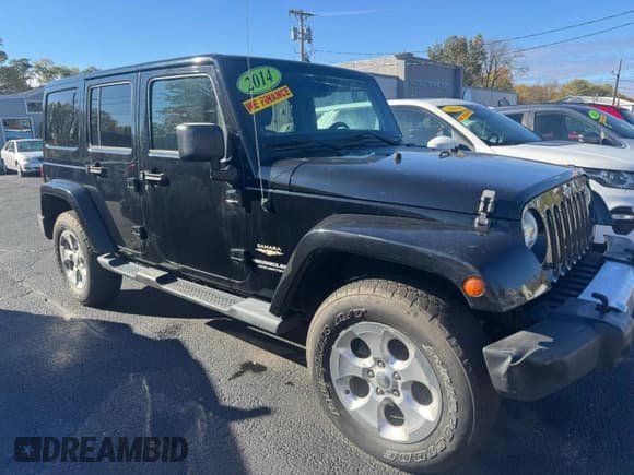 ✅ 2014 Jeep Wrangler Unlimited Altitude • VIN: 1C4BJWEG2EL210636 • Лот: 90287845. Опубликован ранее на Copart с пробегом 224 761 миль. Бесплатный доступ к архиву аукционных продаж из США и подробный отчёт об истории автомобиля на DreamBid. Изображение 1.