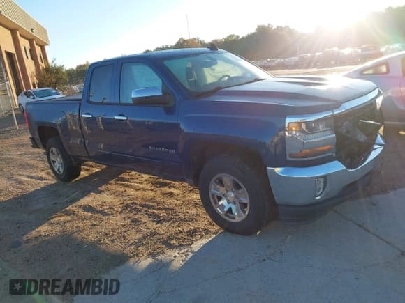 ✅ 2016 Chevrolet Silverado 1500 LT • VIN: 1GCVKREH2GZ294526 • Лот: 43592111. Опубликован ранее на IAAI с пробегом 141 458 миль. Бесплатный доступ к архиву аукционных продаж из США и подробный отчёт об истории автомобиля на DreamBid. Изображение 1.