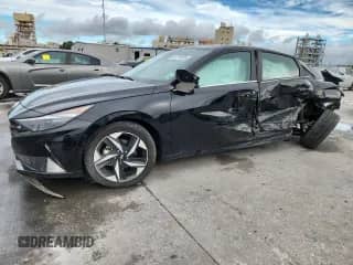 2022 Hyundai Elantra Limited z VIN KMHLN4AJXNU032110, wystawiony jako Copart lot #81715035 z przebiegiem 84 218 mil mil oraz Szkoda całkowita • Salvage title. Historia ofert i sprzedaży dostępna na DreamBid. Obrazek 1.