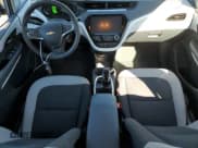 ✅ 2020 Chevrolet Bolt EV LT • VIN: 1G1FY6S09L4136149 • Lot: 78471214. Wystawiony na Copart z przebiegiem 35 336 mil. Bezpłatny archiwum sprzedaży aukcyjnych z USA i szczegółowy raport historii pojazdu na DreamBid. Zdjęcie 8.