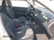 ✅ 2017 Nissan Rogue SL • VIN: 5N1AT2MT0HC868193 • Lot: 40285680. Listed on IAAI with 48,922 mi. Free auction sales archive from the USA and detailed vehicle history report at DreamBid. Image 5.