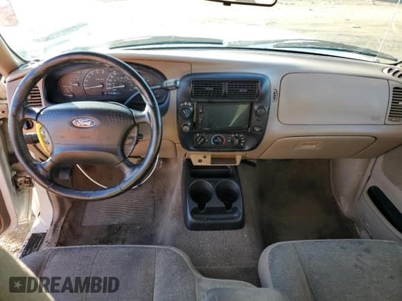 ✅ 2001 Ford Ranger XL Fleet • VIN: 1FTZR15U41PA49418 • Lot: 80397434. Listed on Copart with 224,535 mi. Free auction sales archive from the USA and detailed vehicle history report at DreamBid. Image 8.