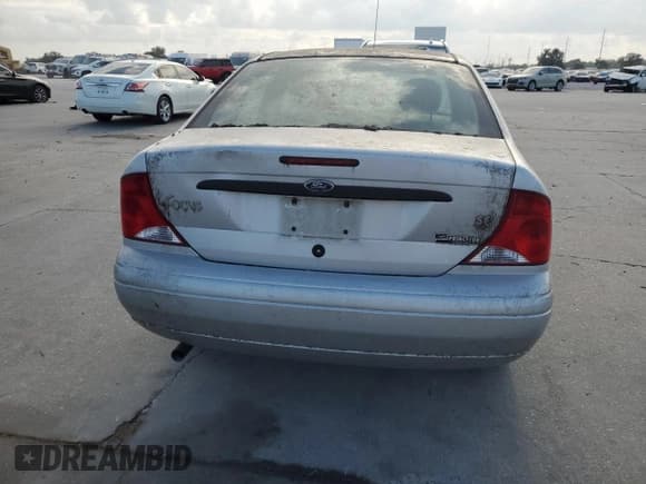 ✅ 2000 Ford Focus SE • VIN: 1FAFP34P6YW311798 • Лот: 54482625. Опубликован ранее на Copart с пробегом Не указан. Бесплатный доступ к архиву аукционных продаж из США и подробный отчёт об истории автомобиля на DreamBid. Изображение 6.