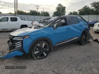 ✅ 2025 Nissan Kicks SR • VIN: 3N8AP6DA4SL325279 • Лот: 71809435. Опубликован ранее на Copart с пробегом Не указан. Бесплатный доступ к архиву аукционных продаж из США и подробный отчёт об истории автомобиля на DreamBid. Изображение 1.