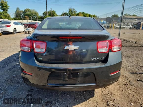 2015 Chevrolet Malibu LS z VIN 1G11A5SL3FF112537, wystawiony jako Copart lot #71859475 z przebiegiem 87 663 mil mil oraz Szkoda całkowita • Salvage title. Historia ofert i sprzedaży dostępna na DreamBid. Obrazek 6.