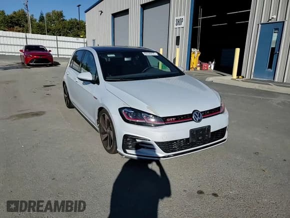 ✅ 2019 Volkswagen Golf GTI S • VIN: 3VW5T7AU2KM002983 • Lot: 82236235. Wystawiony na Copart z przebiegiem 73 057 mil. Bezpłatny archiwum sprzedaży aukcyjnych z USA i szczegółowy raport historii pojazdu na DreamBid. Zdjęcie 13.