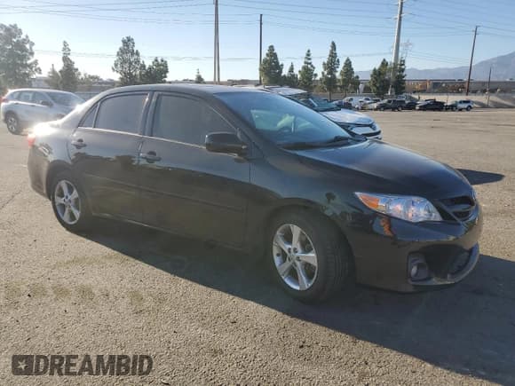 ✅ 2012 Toyota Corolla LE • VIN: 5YFBU4EE8CP004378 • Lot: 90926945. Listed on Copart with 211,091 mi. Free auction sales archive from the USA and detailed vehicle history report at DreamBid. Image 4.
