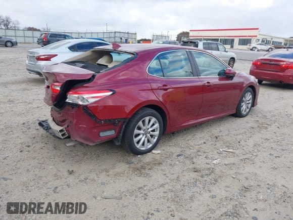 ✅ 2019 Toyota Camry SE • VIN: 4T1B11HKXKU289901 • Лот: 43634469. Опубликован ранее на IAAI с пробегом 83 448 миль. Бесплатный доступ к архиву аукционных продаж из США и подробный отчёт об истории автомобиля на DreamBid. Изображение 4.