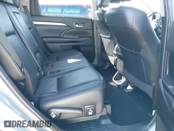 ✅ 2019 Toyota Highlander Hybrid XLE • VIN: 5TDJGRFH3KS070920 • Лот: 41798655. Опубликован ранее на IAAI с пробегом 54 166 миль. Бесплатный доступ к архиву аукционных продаж из США и подробный отчёт об истории автомобиля на DreamBid. Изображение 8.
