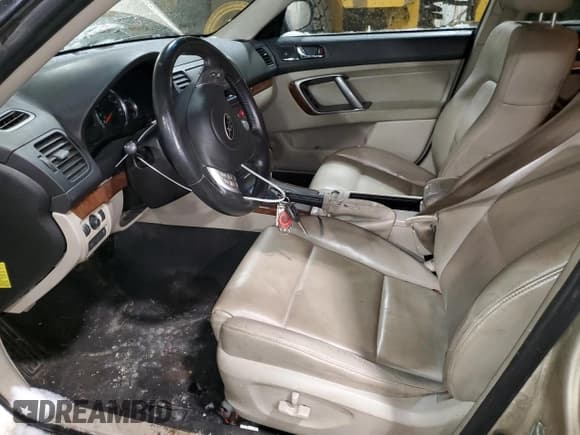 ✅ 2009 Subaru Outback Limited • VIN: 4S4BP66C797322028 • Lot: 92732775. Wystawiony na Copart z przebiegiem 175 865 mil. Bezpłatny archiwum sprzedaży aukcyjnych z USA i szczegółowy raport historii pojazdu na DreamBid. Zdjęcie 7.