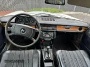 ✅ 1973 Mercedes-Benz 280 • VIN: 11406012019188 • Lot: 68308685. Listed on Copart with 24,639 mi. Free auction sales archive from the USA and detailed vehicle history report at DreamBid. Image 9.