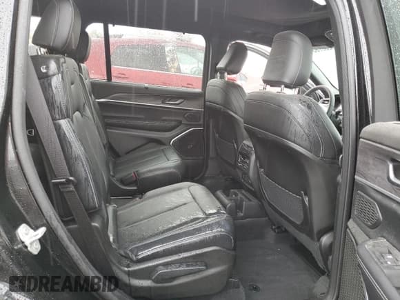 ✅ 2025 Jeep Grand Cherokee Limited • VIN: 1C4RJKBG8S8683449 • Lot: 81238795. Wystawiony na Copart z przebiegiem 8 990 mil. Bezpłatny archiwum sprzedaży aukcyjnych z USA i szczegółowy raport historii pojazdu na DreamBid. Zdjęcie 11.