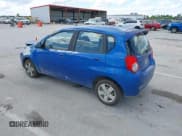 ✅ 2009 Pontiac G3 • VIN: KL2TD66E89B673694 • Lot: 42329972. Wystawiony na IAAI z przebiegiem 196 569 mil. Bezpłatny archiwum sprzedaży aukcyjnych z USA i szczegółowy raport historii pojazdu na DreamBid. Zdjęcie 3.