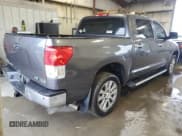 ✅ 2011 Toyota Tundra Limited • VIN: 5TFHW5F12BX177285 • Лот: 70825805. Опубликован ранее на Copart с пробегом 325 165 миль. Бесплатный доступ к архиву аукционных продаж из США и подробный отчёт об истории автомобиля на DreamBid. Изображение 3.