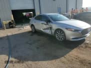 ✅ 2019 Mazda 3 Select • VIN: JM1BPBAM0K1116961 • Лот: 57251895. Опубликован ранее на Copart с пробегом 37 272 миль. Бесплатный доступ к архиву аукционных продаж из США и подробный отчёт об истории автомобиля на DreamBid. Изображение 13.