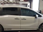 ✅ 2018 Honda Odyssey Touring • VIN: 5FNRL6H84JB020671 • Lot: 42409316. Wystawiony na IAAI z przebiegiem 81 747 mil. Bezpłatny archiwum sprzedaży aukcyjnych z USA i szczegółowy raport historii pojazdu na DreamBid. Zdjęcie 13.