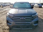 ✅ 2021 Ford Explorer XLT • VIN: 1FMSK7DH2MGC39148 • Lot: 60888625. Wystawiony na Copart z przebiegiem 82 441 mil. Bezpłatny archiwum sprzedaży aukcyjnych z USA i szczegółowy raport historii pojazdu na DreamBid. Zdjęcie 5.