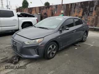 2018 Hyundai Ioniq SEL с VIN KMHC75LC7JU060648, выставлен на аукционе Copart как лот 76534274 с пробегом 87 098 миль миль и Списание • Salvage title. История ставок и продаж доступна на DreamBid. Изображение 1.