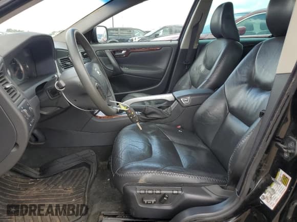 ✅ 2007 Volvo XC70 • VIN: YV4SZ592171267858 • Lot: 64453534. Listed on Copart with 217,035 mi. Free auction sales archive from the USA and detailed vehicle history report at DreamBid. Image 7.