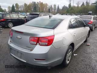 2015 Chevrolet Malibu LS z VIN 1G11B5SLXFF184333, wystawiony jako IAAI lot #43610201 z przebiegiem 175 139 mil mil oraz . Historia ofert i sprzedaży dostępna na DreamBid. Obrazek 4.