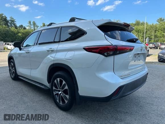 ✅ 2020 Toyota Highlander XLE • VIN: 5TDHZRBH1LS505594 • Lot: 65469195. Wystawiony na Copart z przebiegiem 174 495 mil. Bezpłatny archiwum sprzedaży aukcyjnych z USA i szczegółowy raport historii pojazdu na DreamBid. Zdjęcie 3.