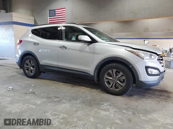✅ 2013 Hyundai Santa Fe Sport • VIN: 5XYZU3LB1DG102529 • Лот: 90227715. Опубликован ранее на Copart с пробегом 153 279 миль. Бесплатный доступ к архиву аукционных продаж из США и подробный отчёт об истории автомобиля на DreamBid. Изображение 4.
