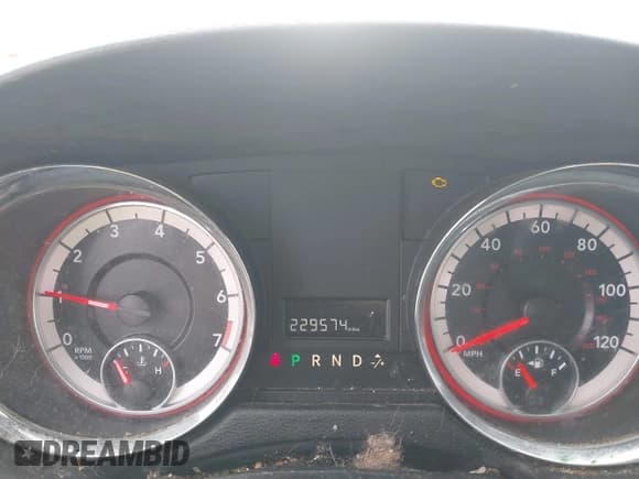 ✅ 2017 Dodge Grand Caravan SXT • VIN: 2C4RDGCG1HR726335 • Lot: 43658621. Listed on IAAI with 229,574 mi. Free auction sales archive from the USA and detailed vehicle history report at DreamBid. Image 7.