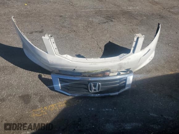 ✅ 2009 Honda Accord LX • VIN: 1HGCP26349A014837 • Лот: 86255965. Опубликован ранее на Copart с пробегом 289 517 миль. Бесплатный доступ к архиву аукционных продаж из США и подробный отчёт об истории автомобиля на DreamBid. Изображение 12.