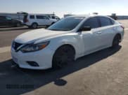 ✅ 2017 Nissan Altima SV • VIN: 1N4AL3AP0HC286960 • Лот: 91043655. Опубликован ранее на Copart с пробегом 153 544 миль. Бесплатный доступ к архиву аукционных продаж из США и подробный отчёт об истории автомобиля на DreamBid. Изображение 1.