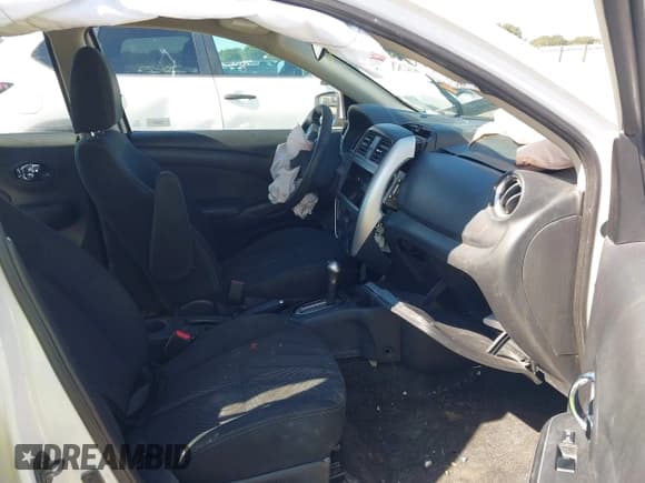 ✅ 2015 Nissan Versa SV • VIN: 3N1CN7AP4FL811558 • Lot: 43530550. Listed on IAAI with Not provided. Free auction sales archive from the USA and detailed vehicle history report at DreamBid. Image 5.