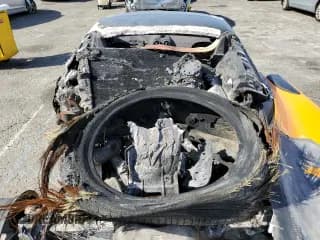 ✅ 2019 McLaren 570S • VIN: SBM13FAA4KW007983 • Lot: 64694102. Wystawiony na Copart z przebiegiem Nie podano. Bezpłatny archiwum sprzedaży aukcyjnych z USA i szczegółowy raport historii pojazdu na DreamBid. Zdjęcie 6.