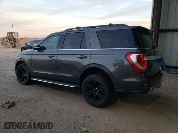 ✅ 2021 Ford Expedition XLT • VIN: 1FMJU1HT4MEA22648 • Lot: 71452615. Wystawiony na Copart z przebiegiem 39 752 mil. Bezpłatny archiwum sprzedaży aukcyjnych z USA i szczegółowy raport historii pojazdu na DreamBid. Zdjęcie 2.