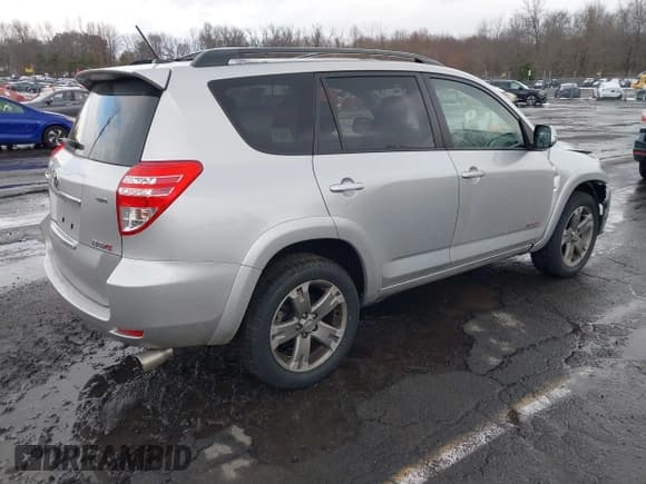 ✅ 2011 Toyota RAV4 Sport • VIN: JTMRF4DV9B5048248 • Lot: 40991849. Listed on IAAI with 97,451 mi. Free auction sales archive from the USA and detailed vehicle history report at DreamBid. Image 4.