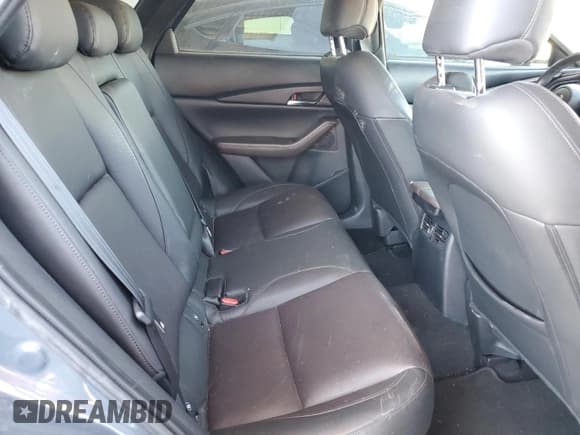 ✅ 2020 Mazda CX-30 Premium • VIN: 3MVDMAEMXLM122033 • Lot: 81964355. Wystawiony na Copart z przebiegiem 54 508 mil. Bezpłatny archiwum sprzedaży aukcyjnych z USA i szczegółowy raport historii pojazdu na DreamBid. Zdjęcie 11.