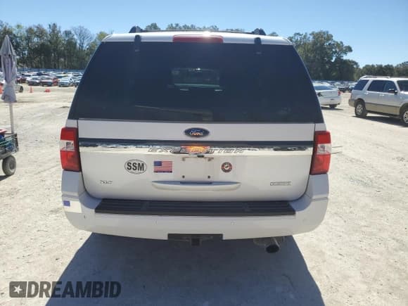 ✅ 2016 Ford Expedition XLT • VIN: 1FMJU1JT3GEF54343 • Lot: 45271995. Listed on Copart with 110,253 mi. Free auction sales archive from the USA and detailed vehicle history report at DreamBid. Image 6.