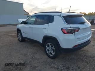 ✅ 2024 Jeep Compass Latitude • VIN: 3C4NJDBN9RT604083 • Лот: 43838871. Опубликован ранее на IAAI с пробегом 44 177 миль. Бесплатный доступ к архиву аукционных продаж из США и подробный отчёт об истории автомобиля на DreamBid. Изображение 3.