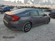 ✅ 2017 Honda Civic LX • VIN: 19XFC2F59HE017124 • Lot: 94428665. Wystawiony na Copart z przebiegiem 141 765 mil. Bezpłatny archiwum sprzedaży aukcyjnych z USA i szczegółowy raport historii pojazdu na DreamBid. Zdjęcie 3.