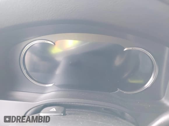 ✅ 2017 Cadillac Escalade ESV Standard • VIN: 1GYS3GKJ6HR158570 • Lot: 41998329. Wystawiony na IAAI z przebiegiem Nie podano. Bezpłatny archiwum sprzedaży aukcyjnych z USA i szczegółowy raport historii pojazdu na DreamBid. Zdjęcie 7.