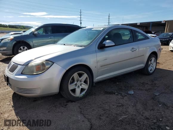 ✅ 2008 Pontiac G5 • VIN: 1G2AL18F787117981 • Лот: 65805435. Опубликован ранее на Copart с пробегом 166 643 миль. Бесплатный доступ к архиву аукционных продаж из США и подробный отчёт об истории автомобиля на DreamBid. Изображение 1.