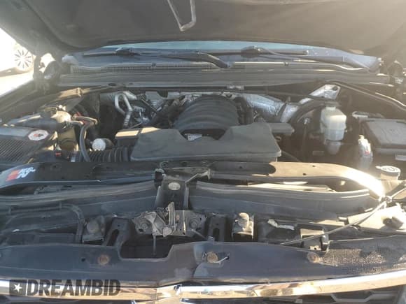 ✅ 2015 Chevrolet Suburban LT • VIN: 1GNSKJKCXFR118424 • Lot: 82207545. Wystawiony na Copart z przebiegiem 148 154 mil. Bezpłatny archiwum sprzedaży aukcyjnych z USA i szczegółowy raport historii pojazdu na DreamBid. Zdjęcie 12.