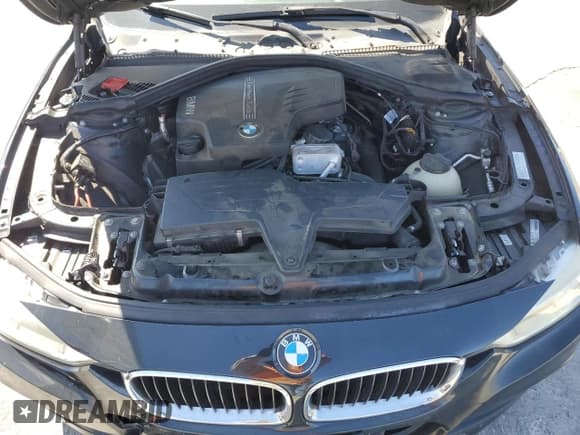 ✅ 2013 BMW 3 Series 328i • VIN: WBA3C1C52DF435345 • Лот: 64520225. Опубликован ранее на Copart с пробегом 83 992 миль. Бесплатный доступ к архиву аукционных продаж из США и подробный отчёт об истории автомобиля на DreamBid. Изображение 11.