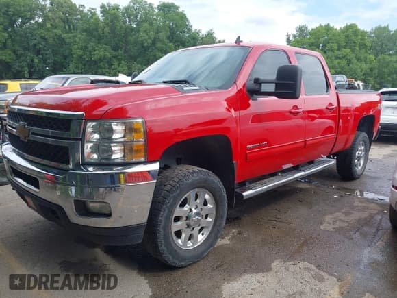 ✅ 2014 Chevrolet Silverado 2500HD LTZ • VIN: 1GC1KYE85EF174808 • Лот: 42471174. Опубликован ранее на IAAI с пробегом 234 345 миль. Бесплатный доступ к архиву аукционных продаж из США и подробный отчёт об истории автомобиля на DreamBid. Изображение 2.