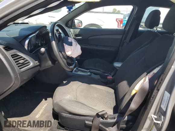 ✅ 2014 Dodge Avenger SE • VIN: 1C3CDZAB6EN126237 • Лот: 60347764. Опубликован ранее на Copart с пробегом 134 405 миль. Бесплатный доступ к архиву аукционных продаж из США и подробный отчёт об истории автомобиля на DreamBid. Изображение 7.