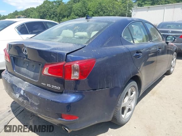 ✅ 2011 Lexus IS 250 • VIN: JTHCF5C20B5049547 • Lot: 42506878. Listed on IAAI with 175,754 mi. Free auction sales archive from the USA and detailed vehicle history report at DreamBid. Image 4.