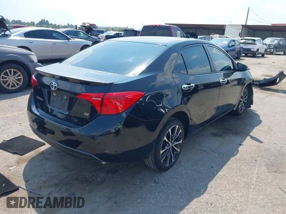 ✅ 2017 Toyota Corolla LE • VIN: 5YFBURHE8HP679163 • Лот: 43259539. Опубликован ранее на IAAI с пробегом 189 427 миль. Бесплатный доступ к архиву аукционных продаж из США и подробный отчёт об истории автомобиля на DreamBid. Изображение 4.