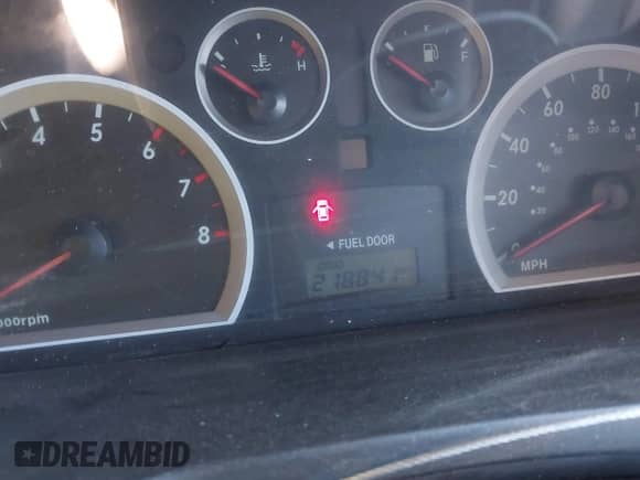 2005 Hyundai Santa Fe GLS с VIN KM8SC73E05U027078, выставлен на аукционе IAAI как лот 41265050 с пробегом 218 841 миль миль и . История ставок и продаж доступна на DreamBid. Изображение 7.