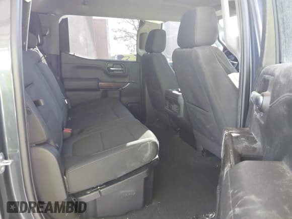 ✅ 2022 Chevrolet Silverado 1500 LT Trail Boss • VIN: 1GCPYFED9NZ181057 • Lot: 43574184. Wystawiony na IAAI z przebiegiem 25 856 mil. Bezpłatny archiwum sprzedaży aukcyjnych z USA i szczegółowy raport historii pojazdu na DreamBid. Zdjęcie 8.