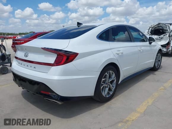 ✅ 2021 Hyundai Sonata SEL • VIN: 5NPEL4JA7MH064279 • Лот: 42996728. Опубликован ранее на IAAI с пробегом 103 517 миль. Бесплатный доступ к архиву аукционных продаж из США и подробный отчёт об истории автомобиля на DreamBid. Изображение 4.